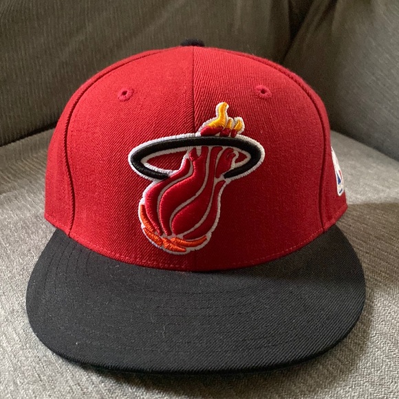 Miami Heat Mitchell & Ness Fitted Hat **SOLD** - Picture 1 of 5